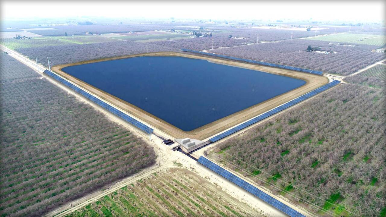 Pannelli fotovoltaici a filo d'acqua che proteggono i canali: la California fa partire la sperimentazione